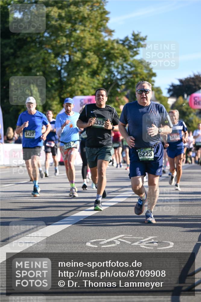 07.09.2025 - BARMER Alsterlauf Dr. Thomas Lammeyer http://msf.ph/oto/8709908 07.09.2025 09:35:06 Laufen 8427, 5037, 335, 6223, 3191 meine-sportfotos.de
