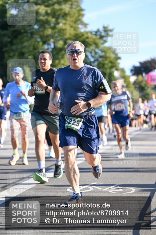 07.09.2025 - BARMER Alsterlauf Dr. Thomas Lammeyer http://msf.ph/oto/8709914 07.09.2025 09:35:07 Laufen 3333, 5027, 6223 meine-sportfotos.de