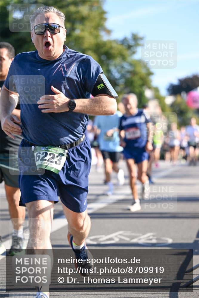 07.09.2025 - BARMER Alsterlauf Dr. Thomas Lammeyer http://msf.ph/oto/8709919 07.09.2025 09:35:07 Laufen 36, 6223 meine-sportfotos.de