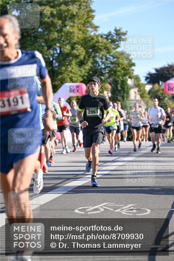 07.09.2025 - BARMER Alsterlauf Dr. Thomas Lammeyer http://msf.ph/oto/8709930 07.09.2025 09:35:09 Laufen 3191, 3961, 54 meine-sportfotos.de