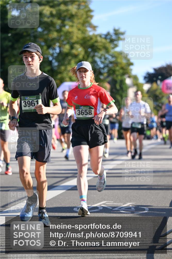 07.09.2025 - BARMER Alsterlauf Dr. Thomas Lammeyer http://msf.ph/oto/8709941 07.09.2025 09:35:11 Laufen 136, 3961, 3658 meine-sportfotos.de