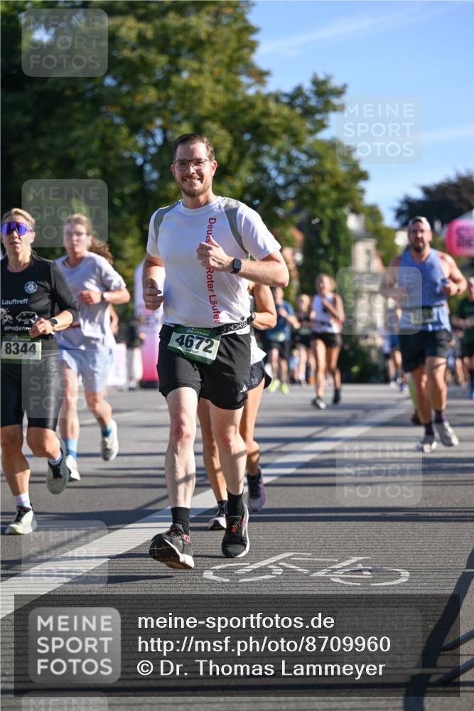 07.09.2025 - BARMER Alsterlauf Dr. Thomas Lammeyer http://msf.ph/oto/8709960 07.09.2025 09:35:14 Laufen 8344, 4672 meine-sportfotos.de