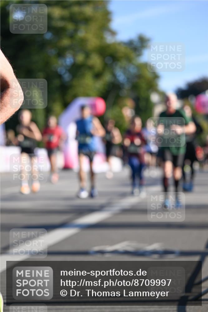 07.09.2025 - BARMER Alsterlauf Dr. Thomas Lammeyer http://msf.ph/oto/8709997 07.09.2025 09:35:20 Laufen  meine-sportfotos.de