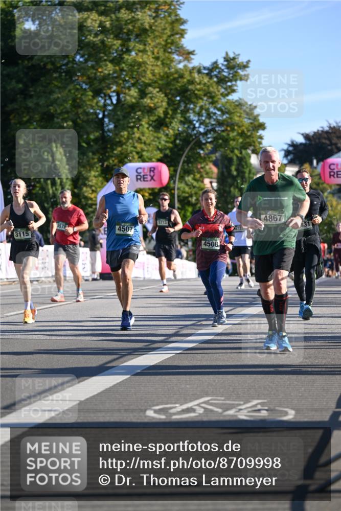 07.09.2025 - BARMER Alsterlauf Dr. Thomas Lammeyer http://msf.ph/oto/8709998 07.09.2025 09:35:20 Laufen 3115, 4507, 5713, 4508, 4867, 431 meine-sportfotos.de
