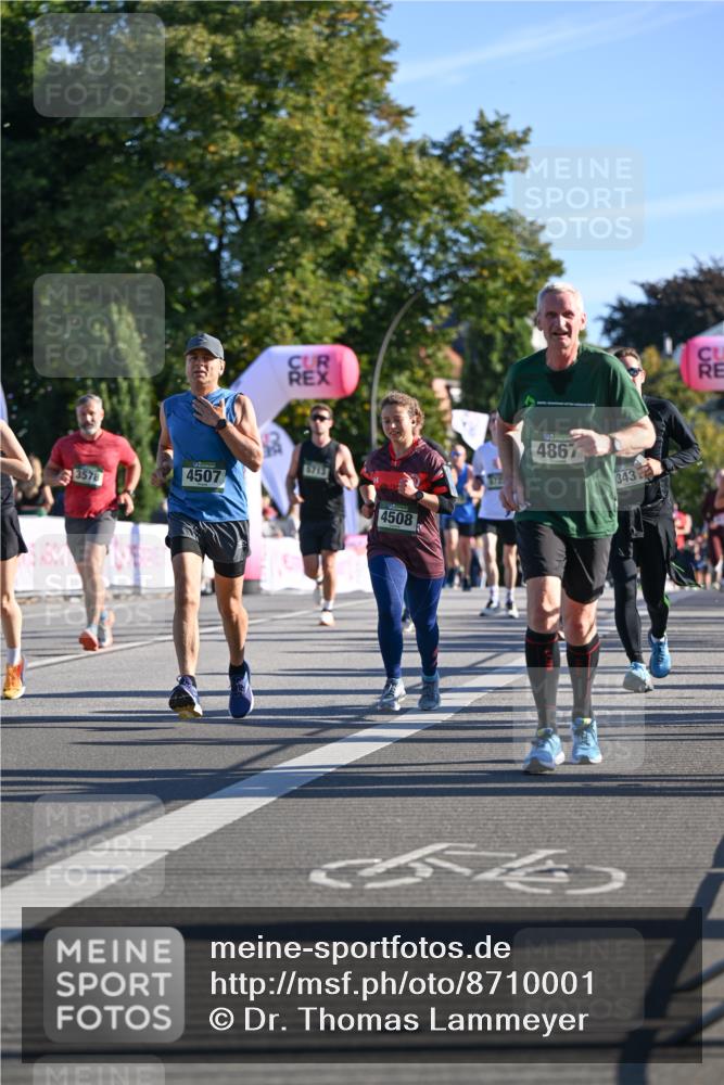 07.09.2025 - BARMER Alsterlauf Dr. Thomas Lammeyer http://msf.ph/oto/8710001 07.09.2025 09:35:20 Laufen 5713, 4507, 3578, 4508, 4867, 572, 343 meine-sportfotos.de