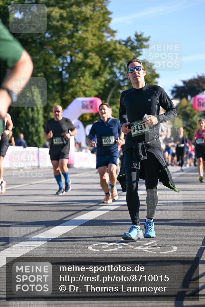 07.09.2025 - BARMER Alsterlauf Dr. Thomas Lammeyer http://msf.ph/oto/8710015 07.09.2025 09:35:23 Laufen 1, 6093, 3431 meine-sportfotos.de