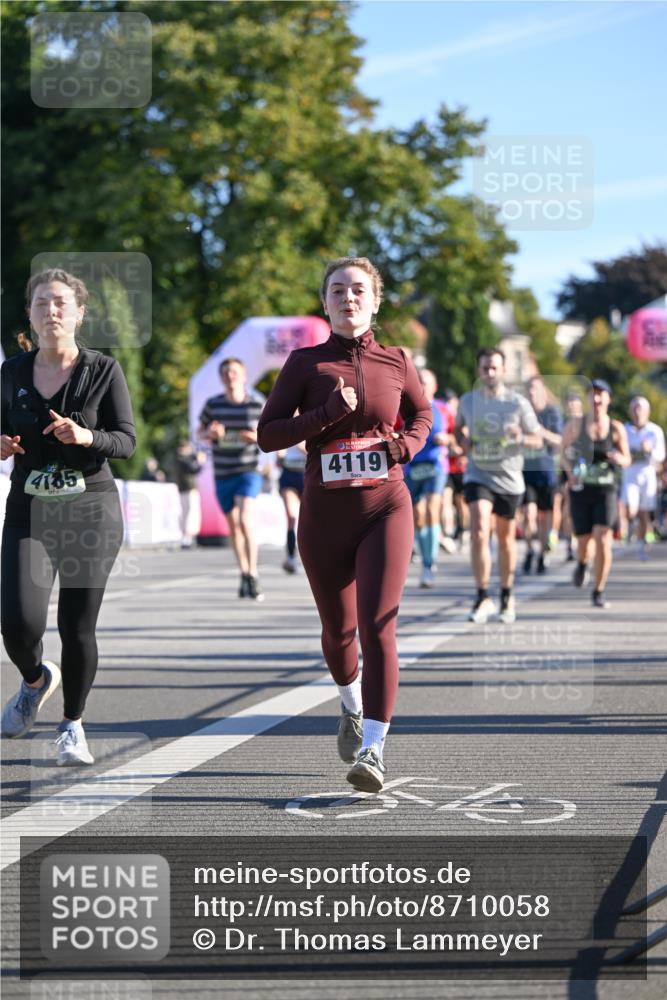 07.09.2025 - BARMER Alsterlauf Dr. Thomas Lammeyer http://msf.ph/oto/8710058 07.09.2025 09:35:30 Laufen 4185, 4119 meine-sportfotos.de