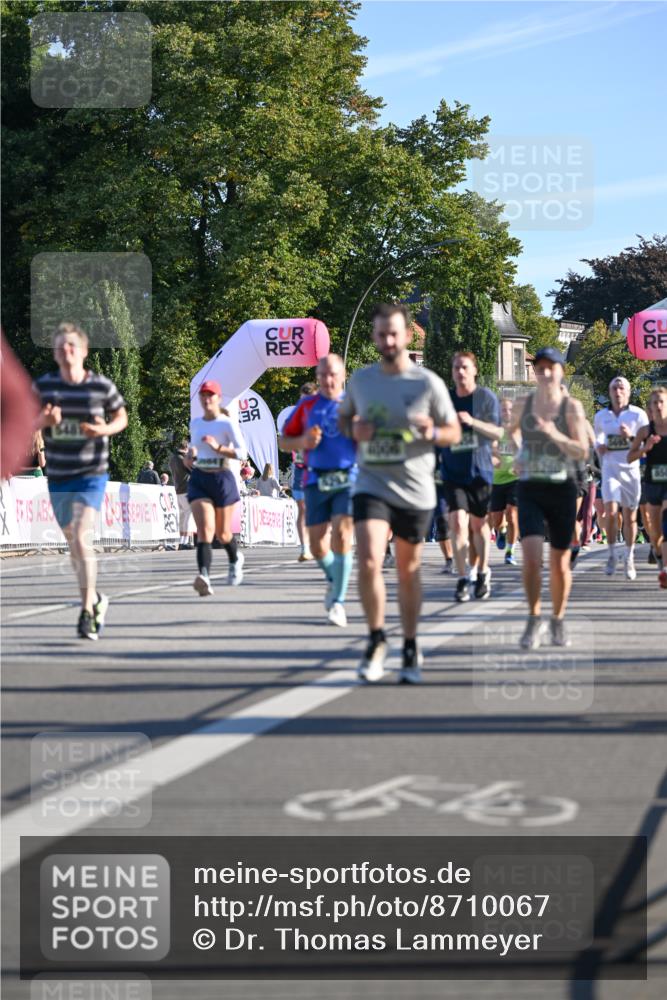 07.09.2025 - BARMER Alsterlauf Dr. Thomas Lammeyer http://msf.ph/oto/8710067 07.09.2025 09:35:32 Laufen 12212 meine-sportfotos.de