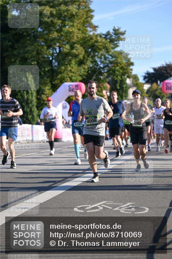07.09.2025 - BARMER Alsterlauf Dr. Thomas Lammeyer http://msf.ph/oto/8710069 07.09.2025 09:35:32 Laufen 10, 4456, 4006, 5293, 260, 8600 meine-sportfotos.de