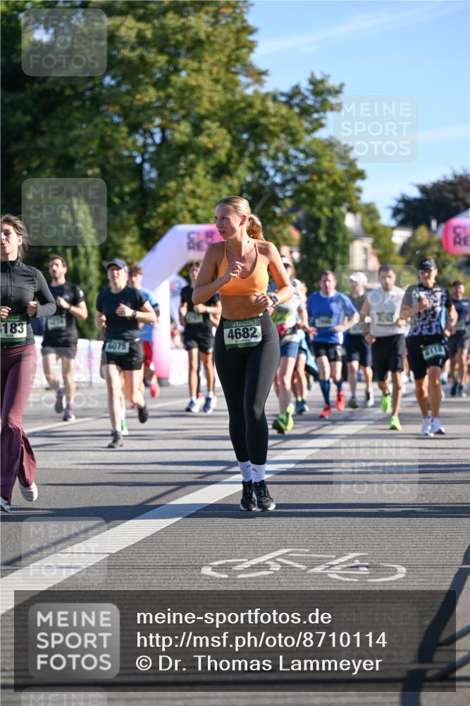 07.09.2025 - BARMER Alsterlauf Dr. Thomas Lammeyer http://msf.ph/oto/8710114 07.09.2025 09:35:39 Laufen 183, 6075, 4682, 6118 meine-sportfotos.de