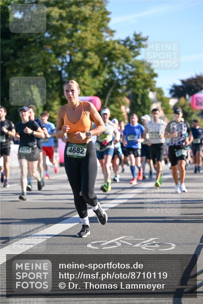 07.09.2025 - BARMER Alsterlauf Dr. Thomas Lammeyer http://msf.ph/oto/8710119 07.09.2025 09:35:40 Laufen 4682 meine-sportfotos.de