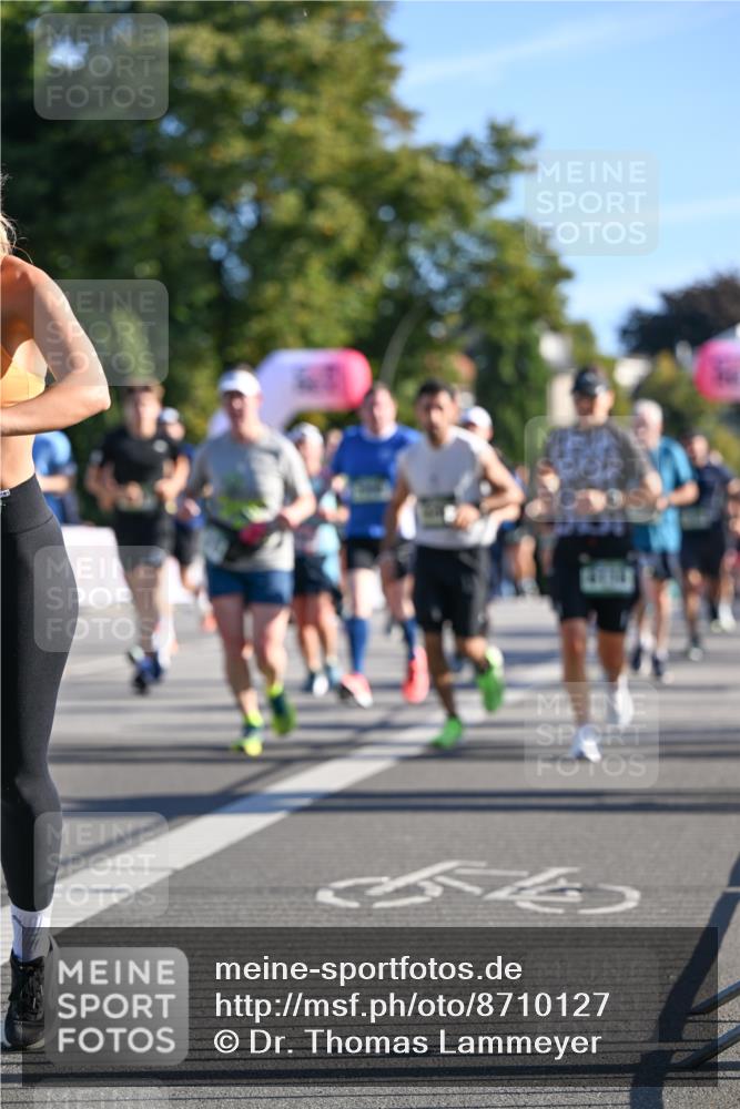 07.09.2025 - BARMER Alsterlauf Dr. Thomas Lammeyer http://msf.ph/oto/8710127 07.09.2025 09:35:41 Laufen  meine-sportfotos.de