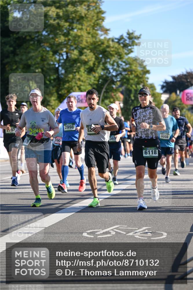 07.09.2025 - BARMER Alsterlauf Dr. Thomas Lammeyer http://msf.ph/oto/8710132 07.09.2025 09:35:42 Laufen 3909, 2998, 365, 6118, 8059 meine-sportfotos.de