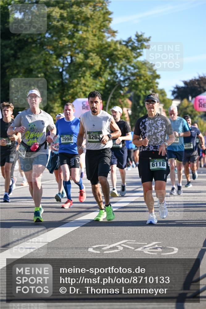 07.09.2025 - BARMER Alsterlauf Dr. Thomas Lammeyer http://msf.ph/oto/8710133 07.09.2025 09:35:42 Laufen 3075, 39, 2998, 8263, 6118, 6089 meine-sportfotos.de