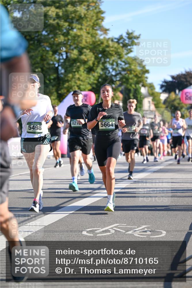 07.09.2025 - BARMER Alsterlauf Dr. Thomas Lammeyer http://msf.ph/oto/8710165 07.09.2025 09:35:47 Laufen 5498, 821, 5664 meine-sportfotos.de