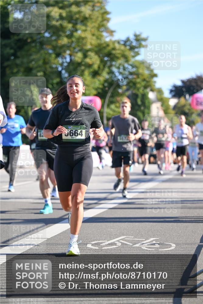 07.09.2025 - BARMER Alsterlauf Dr. Thomas Lammeyer http://msf.ph/oto/8710170 07.09.2025 09:35:48 Laufen 36, 5664 meine-sportfotos.de