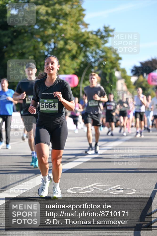 07.09.2025 - BARMER Alsterlauf Dr. Thomas Lammeyer http://msf.ph/oto/8710171 07.09.2025 09:35:48 Laufen 82, 36, 5664 meine-sportfotos.de