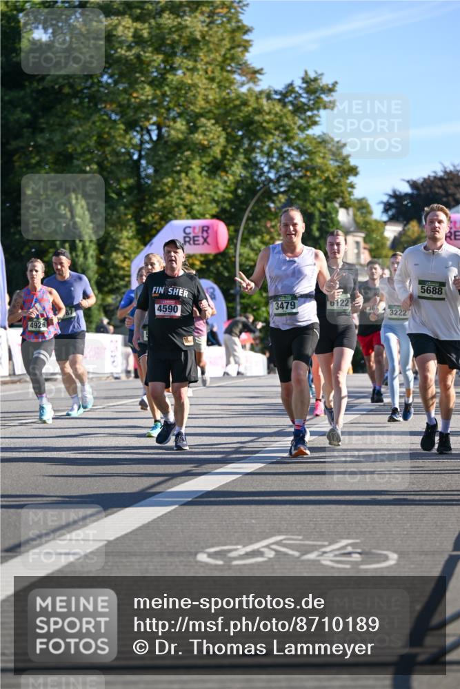 07.09.2025 - BARMER Alsterlauf Dr. Thomas Lammeyer http://msf.ph/oto/8710189 07.09.2025 09:35:51 Laufen 4926, 3479, 6122, 4590, 3222, 10, 5688 meine-sportfotos.de
