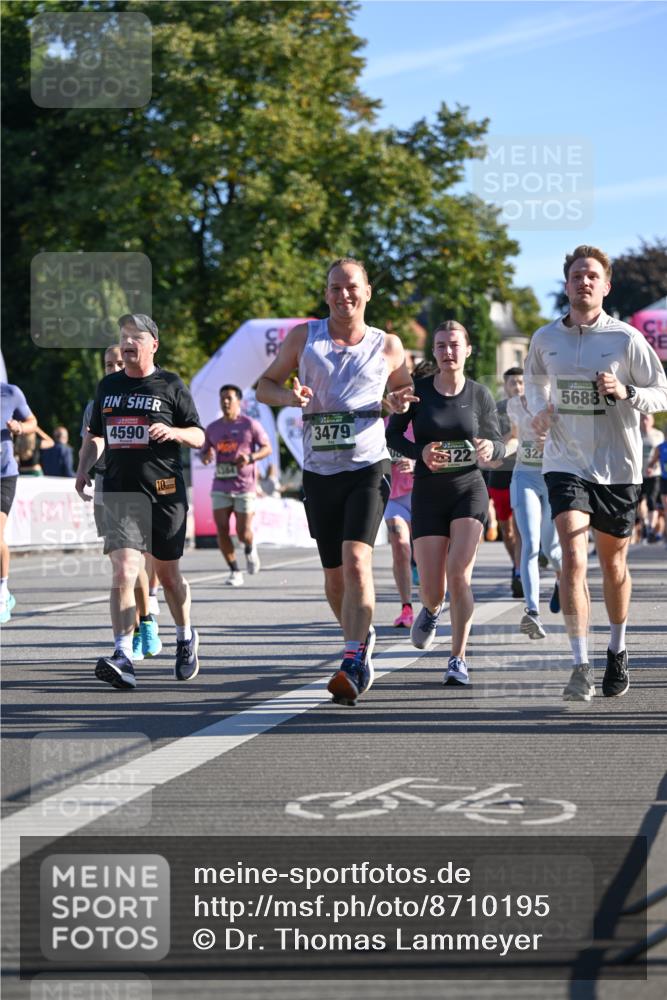 07.09.2025 - BARMER Alsterlauf Dr. Thomas Lammeyer http://msf.ph/oto/8710195 07.09.2025 09:35:52 Laufen 4590, 10, 3479, 22, 322, 5688 meine-sportfotos.de