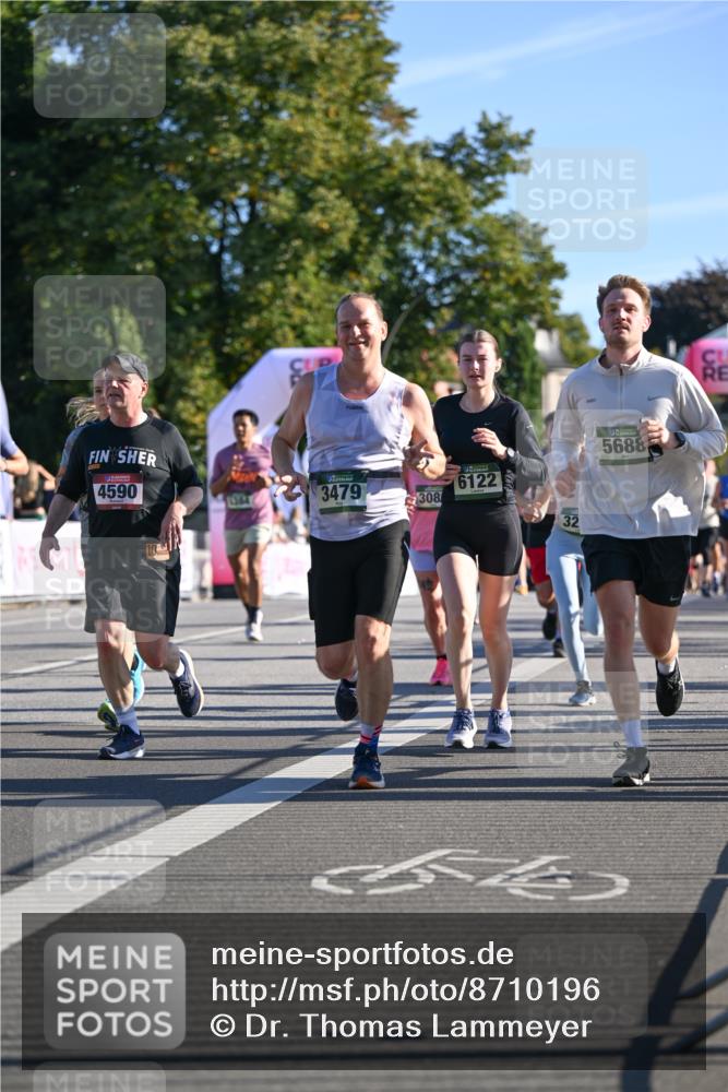07.09.2025 - BARMER Alsterlauf Dr. Thomas Lammeyer http://msf.ph/oto/8710196 07.09.2025 09:35:52 Laufen 4590, 3479, 308, 6122, 32, 5688 meine-sportfotos.de