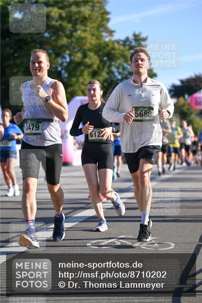 07.09.2025 - BARMER Alsterlauf Dr. Thomas Lammeyer http://msf.ph/oto/8710202 07.09.2025 09:35:53 Laufen 3479, 6122, 5688 meine-sportfotos.de