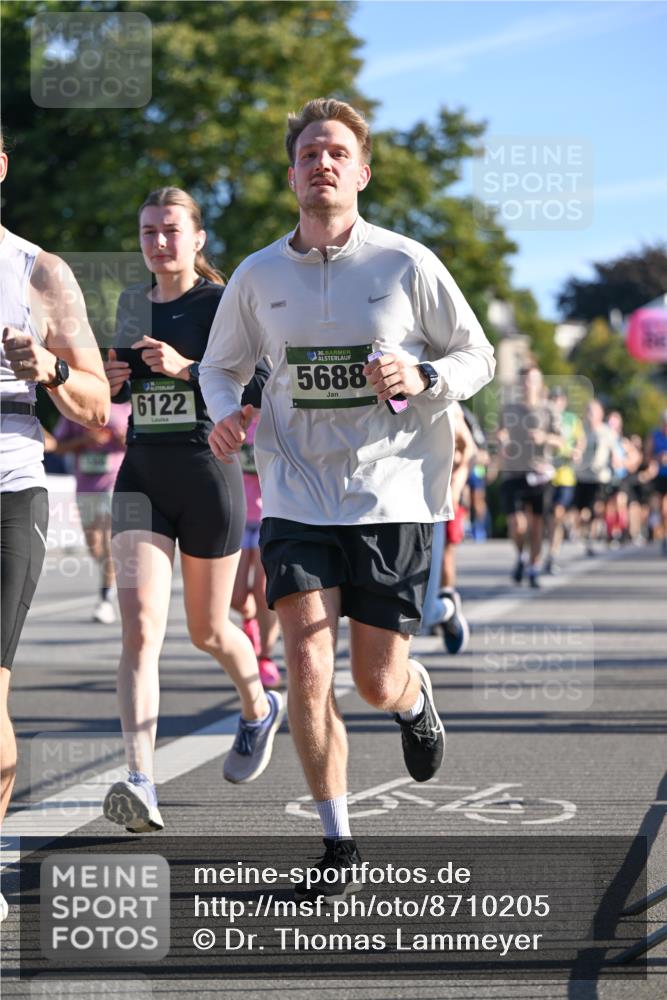 07.09.2025 - BARMER Alsterlauf Dr. Thomas Lammeyer http://msf.ph/oto/8710205 07.09.2025 09:35:54 Laufen 1000, 6122, 36, 5688 meine-sportfotos.de