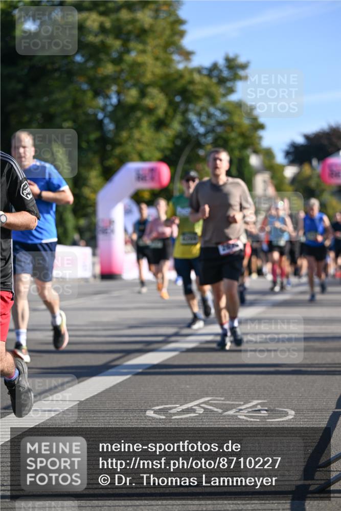 07.09.2025 - BARMER Alsterlauf Dr. Thomas Lammeyer http://msf.ph/oto/8710227 07.09.2025 09:35:57 Laufen  meine-sportfotos.de