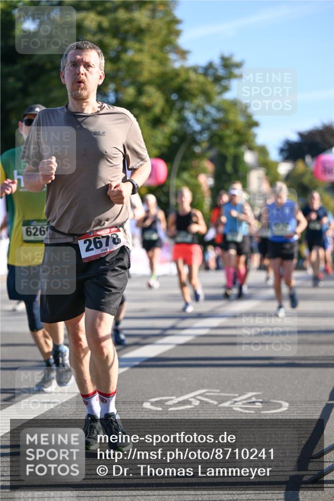07.09.2025 - BARMER Alsterlauf Dr. Thomas Lammeyer http://msf.ph/oto/8710241 07.09.2025 09:35:59 Laufen 4, 626, 2678 meine-sportfotos.de