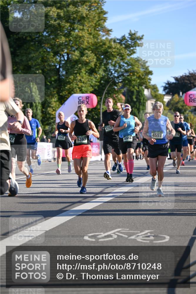 07.09.2025 - BARMER Alsterlauf Dr. Thomas Lammeyer http://msf.ph/oto/8710248 07.09.2025 09:36:00 Laufen 7340, 4984, 4557, 5842, 5397, 4752 meine-sportfotos.de