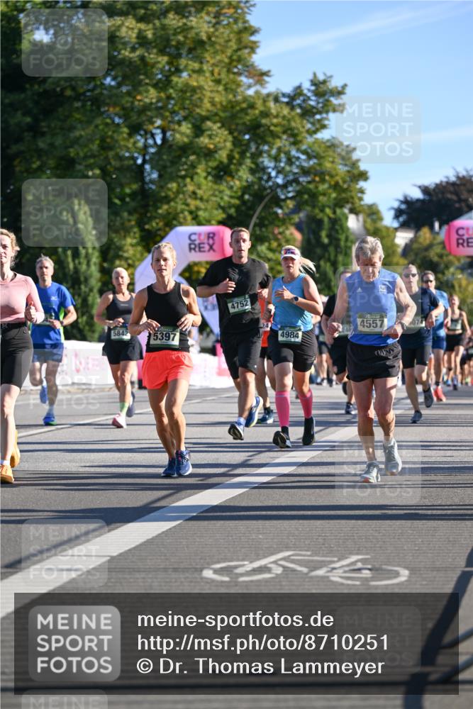 07.09.2025 - BARMER Alsterlauf Dr. Thomas Lammeyer http://msf.ph/oto/8710251 07.09.2025 09:36:01 Laufen 5842, 5397, 4752, 4984, 4557 meine-sportfotos.de