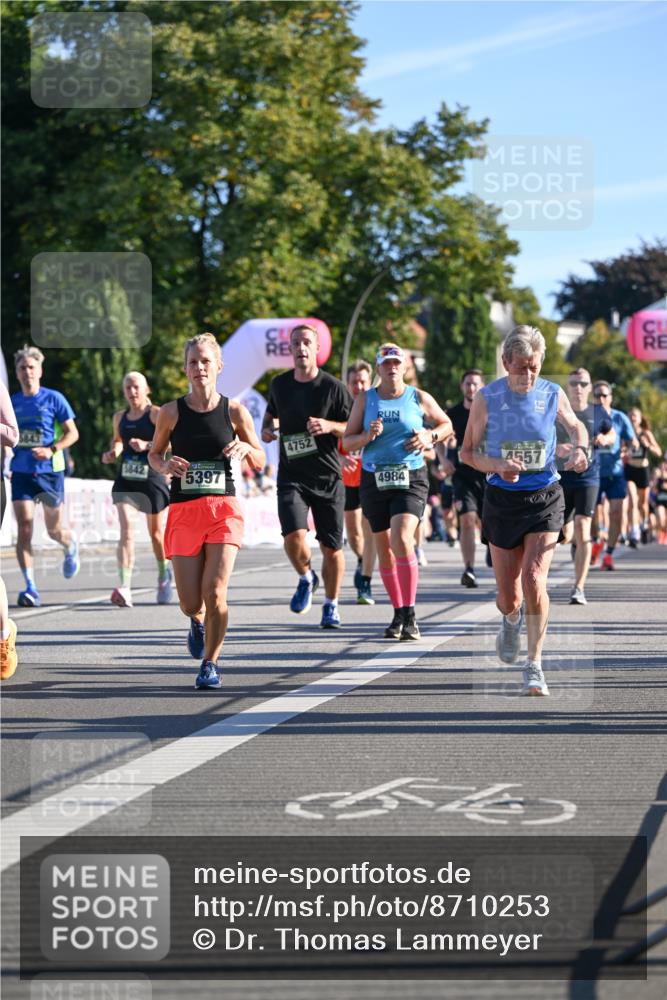 07.09.2025 - BARMER Alsterlauf Dr. Thomas Lammeyer http://msf.ph/oto/8710253 07.09.2025 09:36:01 Laufen 5842, 5397, 4752, 4984, 4557 meine-sportfotos.de