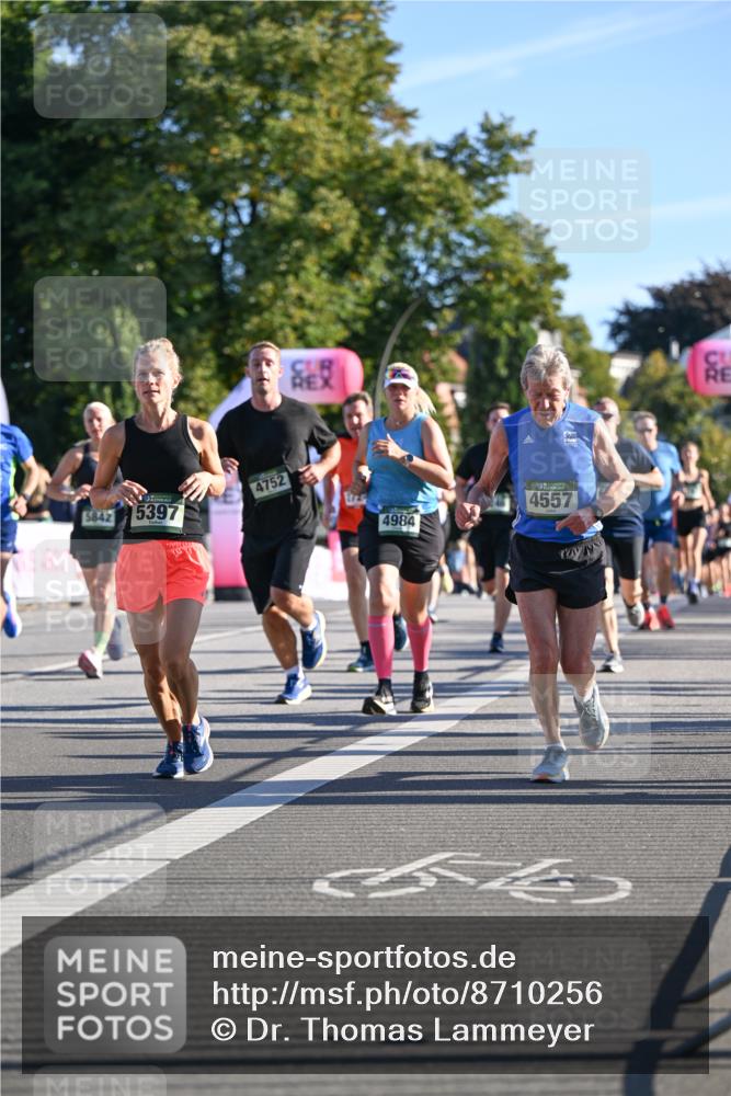 07.09.2025 - BARMER Alsterlauf Dr. Thomas Lammeyer http://msf.ph/oto/8710256 07.09.2025 09:36:01 Laufen 5842, 5397, 4752, 1725, 4557, 4984 meine-sportfotos.de