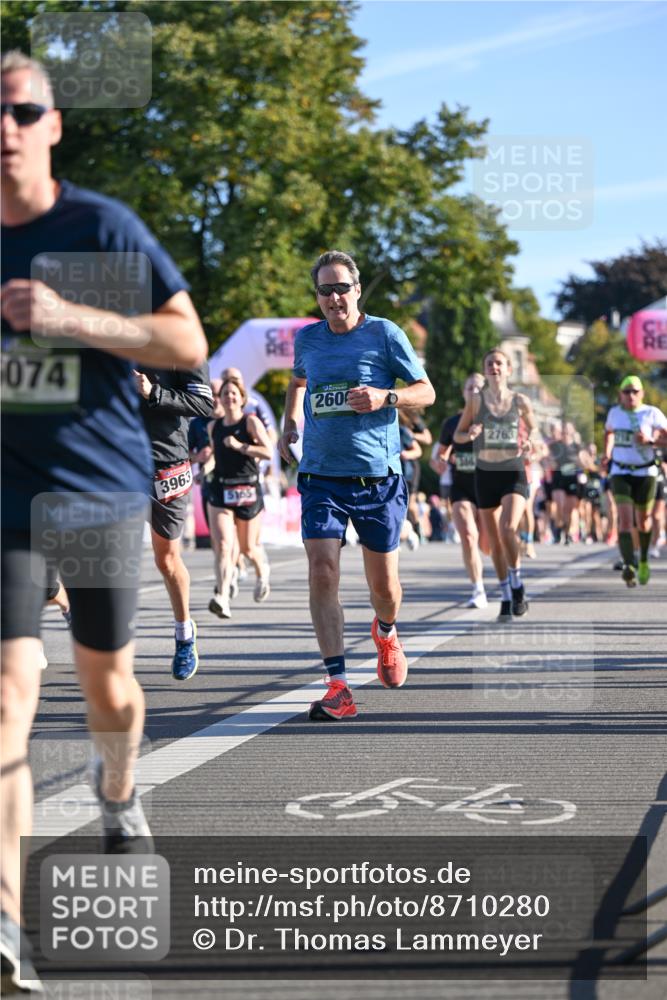 07.09.2025 - BARMER Alsterlauf Dr. Thomas Lammeyer http://msf.ph/oto/8710280 07.09.2025 09:36:06 Laufen 074, 3963, 5165, 260, 2763 meine-sportfotos.de