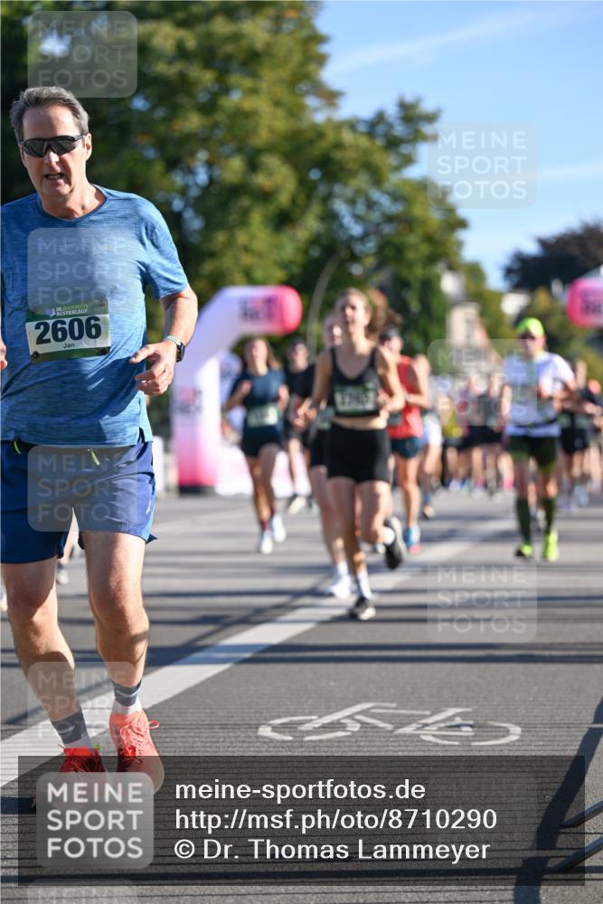 07.09.2025 - BARMER Alsterlauf Dr. Thomas Lammeyer http://msf.ph/oto/8710290 07.09.2025 09:36:07 Laufen 136, 2606 meine-sportfotos.de