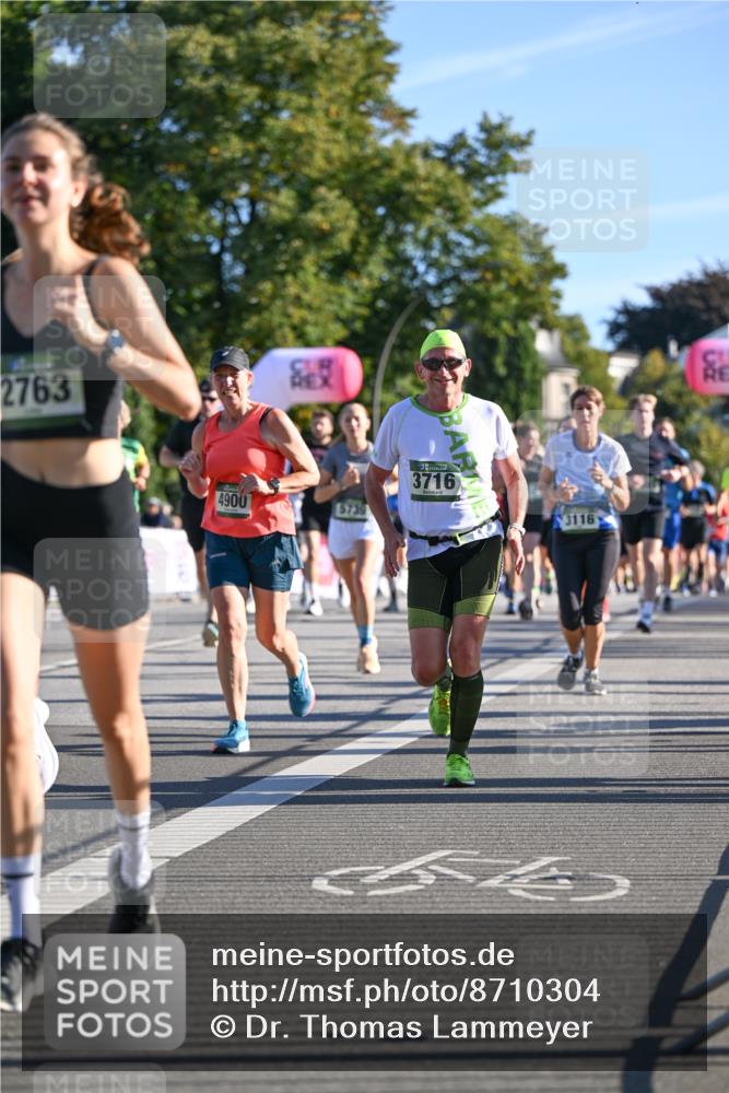 07.09.2025 - BARMER Alsterlauf Dr. Thomas Lammeyer http://msf.ph/oto/8710304 07.09.2025 09:36:10 Laufen 2763, 4900, 5739, 3716, 3116 meine-sportfotos.de
