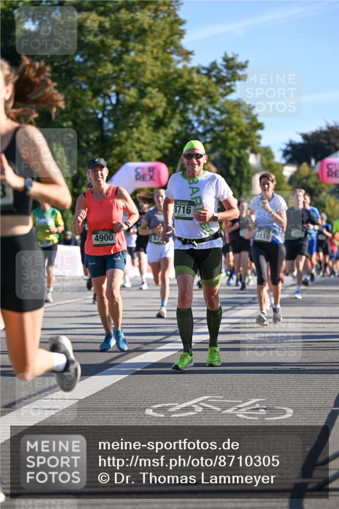 07.09.2025 - BARMER Alsterlauf Dr. Thomas Lammeyer http://msf.ph/oto/8710305 07.09.2025 09:36:10 Laufen 4900, 3716, 3116 meine-sportfotos.de
