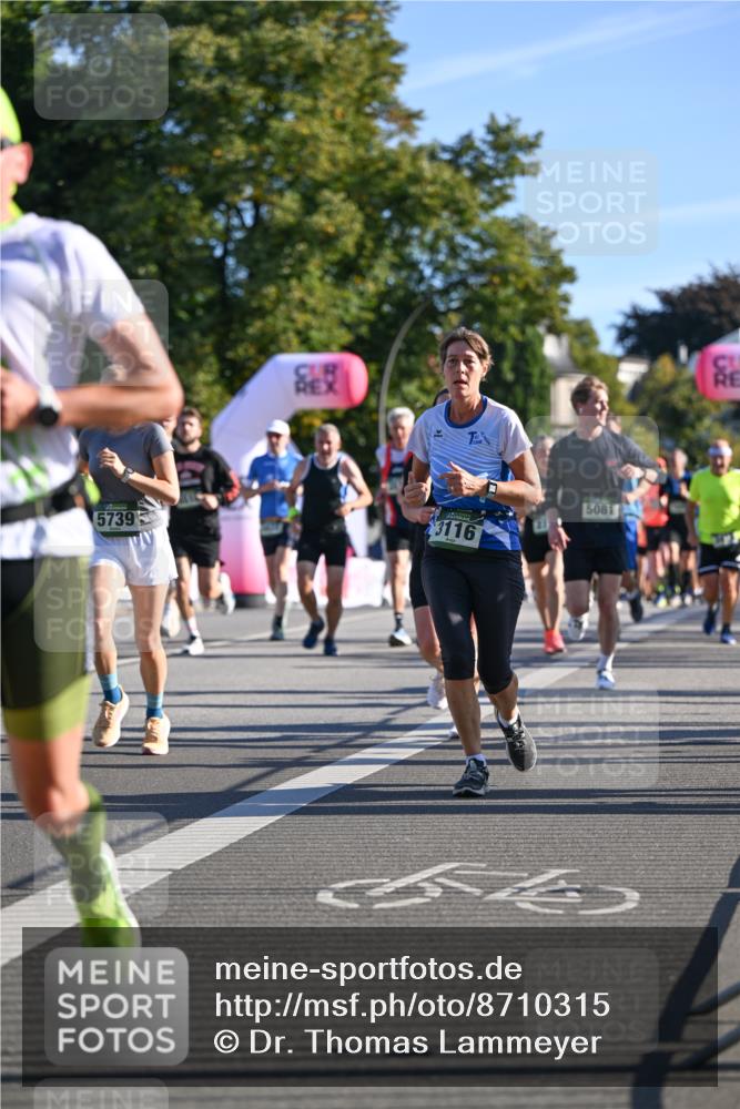 07.09.2025 - BARMER Alsterlauf Dr. Thomas Lammeyer http://msf.ph/oto/8710315 07.09.2025 09:36:11 Laufen 5739, 3116, 5081, 54 meine-sportfotos.de