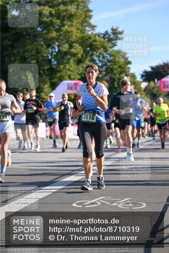07.09.2025 - BARMER Alsterlauf Dr. Thomas Lammeyer http://msf.ph/oto/8710319 07.09.2025 09:36:12 Laufen 739, 3116 meine-sportfotos.de