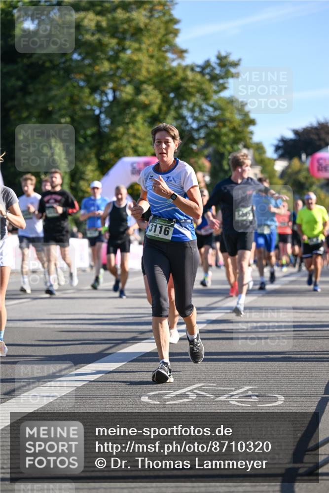 07.09.2025 - BARMER Alsterlauf Dr. Thomas Lammeyer http://msf.ph/oto/8710320 07.09.2025 09:36:12 Laufen 3116 meine-sportfotos.de