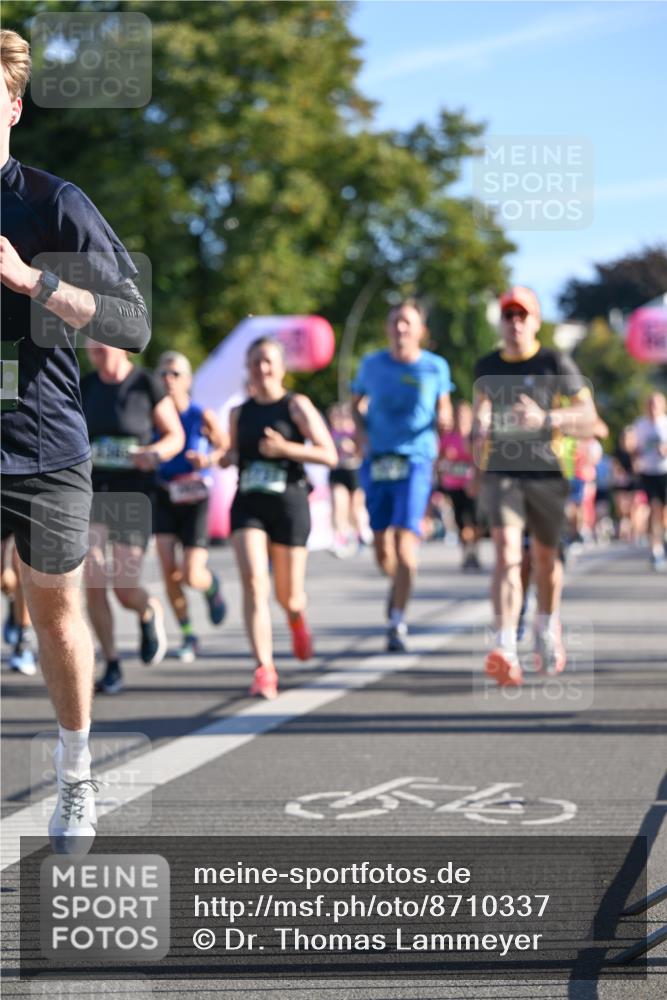 07.09.2025 - BARMER Alsterlauf Dr. Thomas Lammeyer http://msf.ph/oto/8710337 07.09.2025 09:36:15 Laufen  meine-sportfotos.de