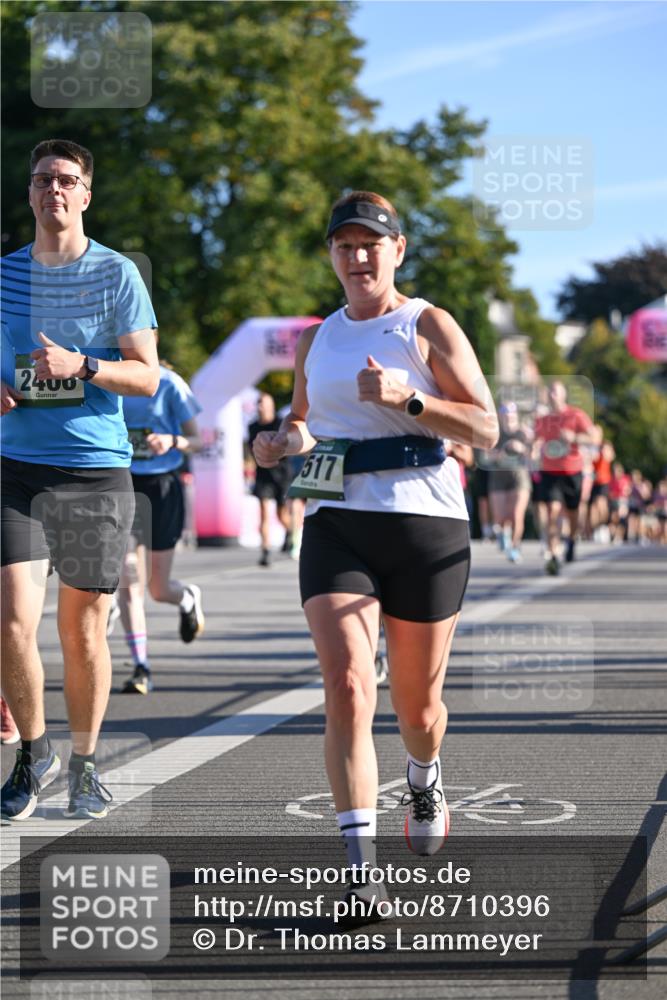 07.09.2025 - BARMER Alsterlauf Dr. Thomas Lammeyer http://msf.ph/oto/8710396 07.09.2025 09:36:25 Laufen 2400, 517 meine-sportfotos.de