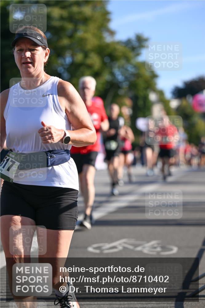 07.09.2025 - BARMER Alsterlauf Dr. Thomas Lammeyer http://msf.ph/oto/8710402 07.09.2025 09:36:26 Laufen 517 meine-sportfotos.de