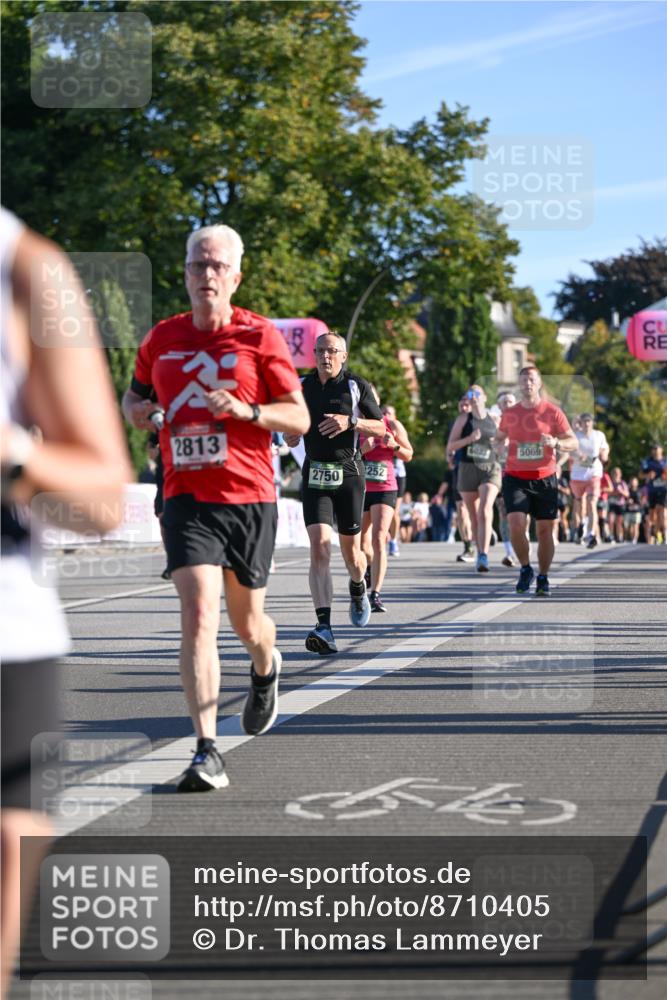 07.09.2025 - BARMER Alsterlauf Dr. Thomas Lammeyer http://msf.ph/oto/8710405 07.09.2025 09:36:26 Laufen 2813, 252, 2750, 6023, 5069 meine-sportfotos.de