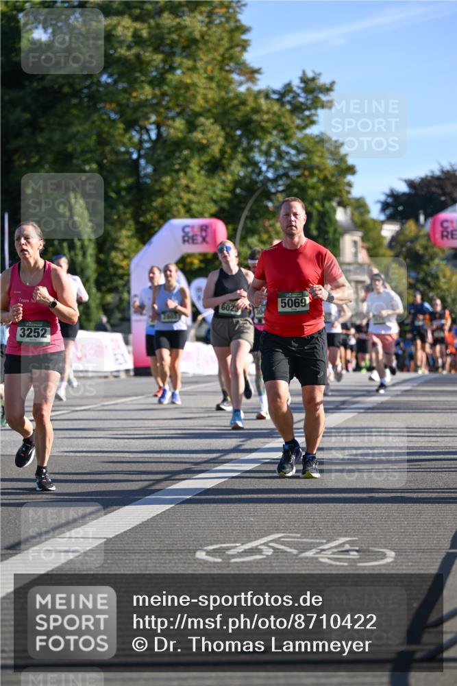 07.09.2025 - BARMER Alsterlauf Dr. Thomas Lammeyer http://msf.ph/oto/8710422 07.09.2025 09:36:29 Laufen 3252, 6023, 5069 meine-sportfotos.de