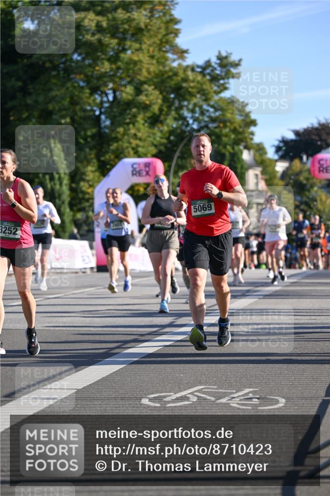 07.09.2025 - BARMER Alsterlauf Dr. Thomas Lammeyer http://msf.ph/oto/8710423 07.09.2025 09:36:29 Laufen 3252, 5069, 54 meine-sportfotos.de