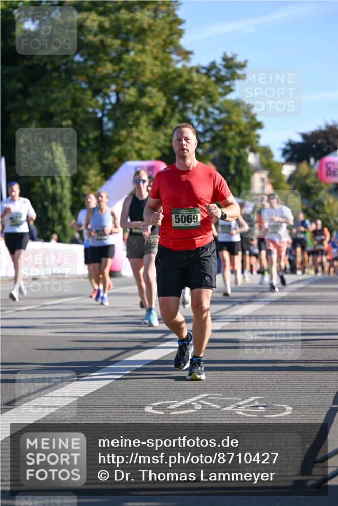 07.09.2025 - BARMER Alsterlauf Dr. Thomas Lammeyer http://msf.ph/oto/8710427 07.09.2025 09:36:30 Laufen 5069 meine-sportfotos.de