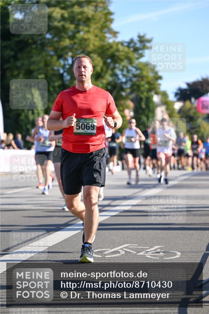 07.09.2025 - BARMER Alsterlauf Dr. Thomas Lammeyer http://msf.ph/oto/8710430 07.09.2025 09:36:30 Laufen 36, 5069 meine-sportfotos.de