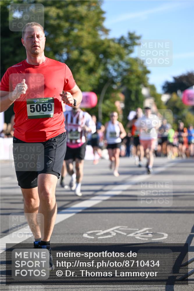 07.09.2025 - BARMER Alsterlauf Dr. Thomas Lammeyer http://msf.ph/oto/8710434 07.09.2025 09:36:31 Laufen 36, 5069 meine-sportfotos.de