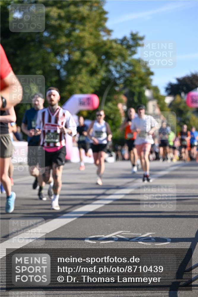 07.09.2025 - BARMER Alsterlauf Dr. Thomas Lammeyer http://msf.ph/oto/8710439 07.09.2025 09:36:31 Laufen  meine-sportfotos.de