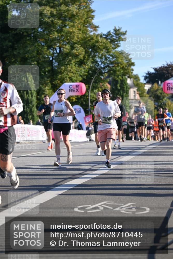 07.09.2025 - BARMER Alsterlauf Dr. Thomas Lammeyer http://msf.ph/oto/8710445 07.09.2025 09:36:32 Laufen 530, 355, 2672, 350 meine-sportfotos.de